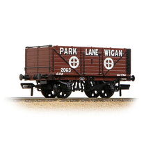 Load image into Gallery viewer, 7 Plank End Door Wagon &#39;Park Lane Wigan&#39; Brown - Bachmann -37-082C - Scale OO
