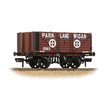 Load image into Gallery viewer, 7 Plank End Door Wagon &#39;Park Lane Wigan&#39; Brown
