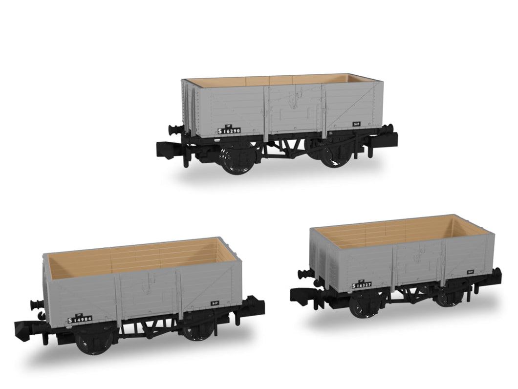 SECR Wagons Pack 3 - BR Livery  7 Planks (Dia.1355) - Rapido Trains - 942015