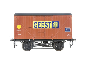 *Banana Van Geest Bauxite Large Logo B880898