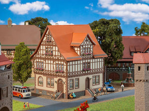 *Bad Liebenstein H/Timbered House Model of the Month Kit III