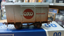 Load image into Gallery viewer, NEW ITEM - Ventilated Van Oxo No.1 Weathered - Dapol - 4F-011-131
