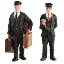 Load image into Gallery viewer, Porter and Station Master - Bachmann -16-702
