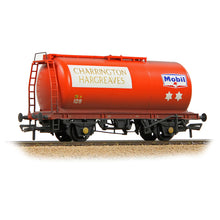 Load image into Gallery viewer, BR 45T TTA Tank Wagon &#39;Charrington Hargreaves/Mobil&#39; Red [W] - Bachmann -37-592A - Scale OO
