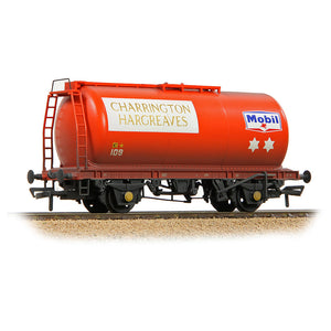 BR 45T TTA Tank Wagon 'Charrington Hargreaves/Mobil' Red [W] - Bachmann -37-592A - Scale OO