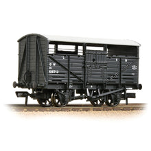 Load image into Gallery viewer, 8T Cattle Wagon GWR Grey
