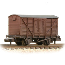 Load image into Gallery viewer, BR 12T Ventilated Van Planked Sides BR Bauxite (Early) [W] - Bachmann -373-701C
