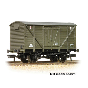 BR 12T Ventilated Van Planked Sides BR Departmental Olive Green