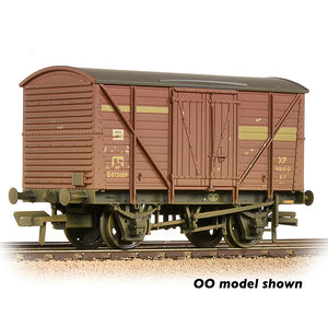 BR 10T Insulated Ale Van BR Bauxite (Early) [W] - Bachmann -373-728