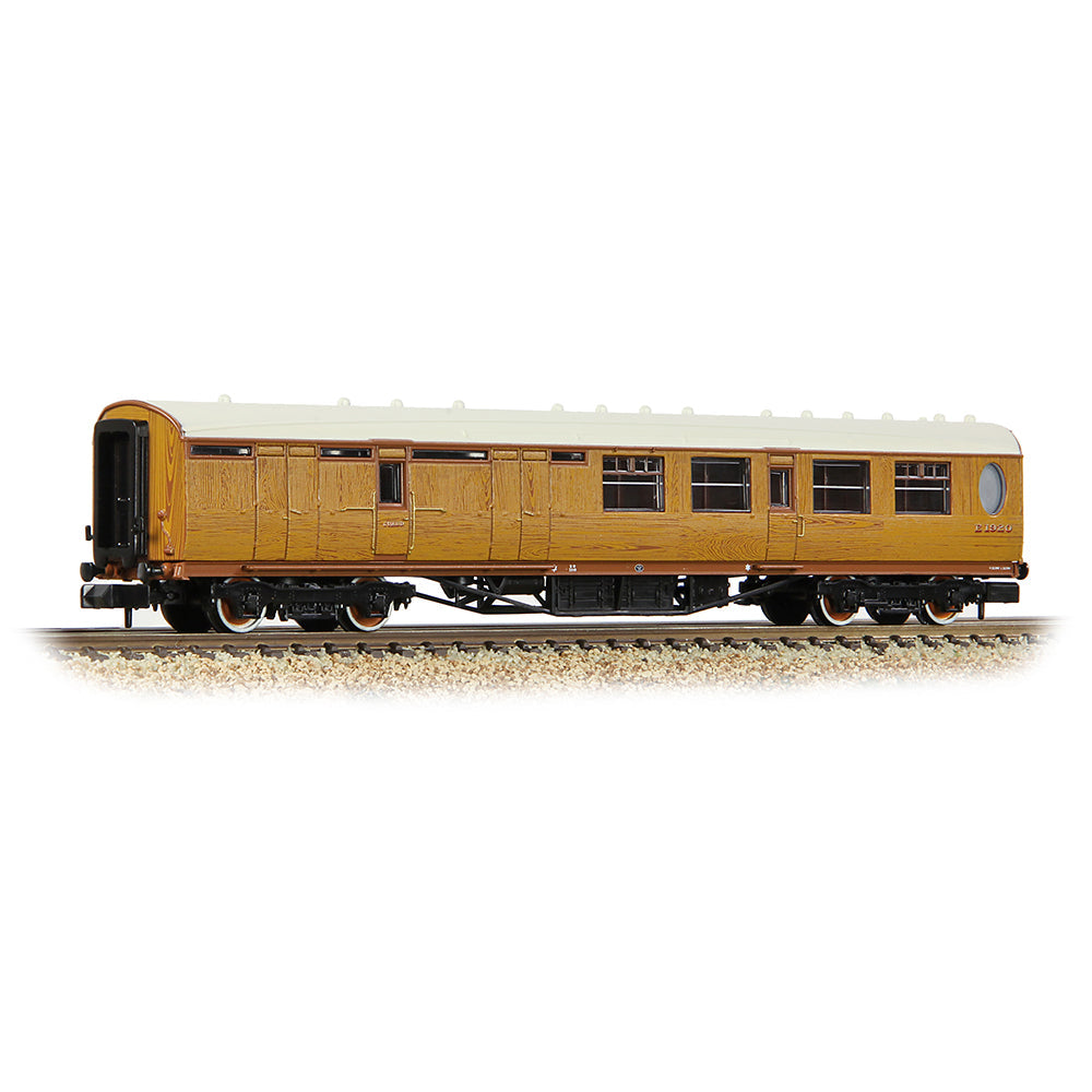 LNER Thompson Brake Third Corridor LNER Teak Effect