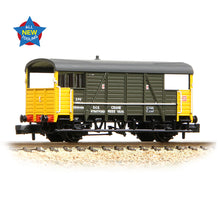 Load image into Gallery viewer, SE&amp;CR 25T &#39;Dance Hall&#39; Brake Van SE&amp;CR Grey - Bachmann -378-025 - Scale N
