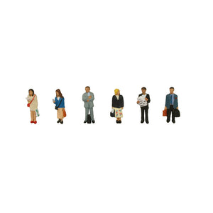 Station Passengers Standing - Bachmann -379-304