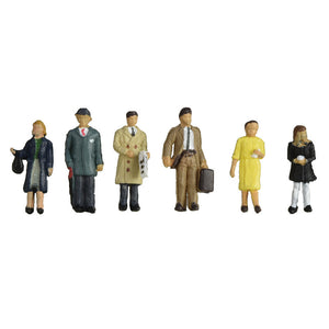 1960s/'70s Standing Station Passengers - Bachmann -379-315