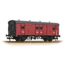 Load image into Gallery viewer, SR PMV Parcels &amp; Miscellaneous Van BR Crimson - Bachmann -39-526A
