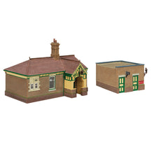 Load image into Gallery viewer, Bluebell Waiting Room and Toilet Green and Cream - Bachmann -44-090G
