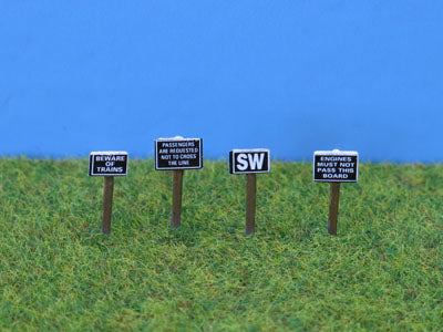 PD MARSH N GAUGE PAINTED TRACKSIDE SIGNS