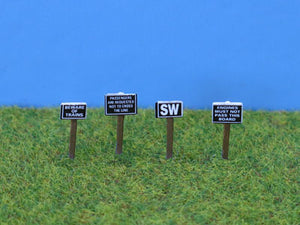 PD MARSH N GAUGE PAINTED TRACKSIDE SIGNS