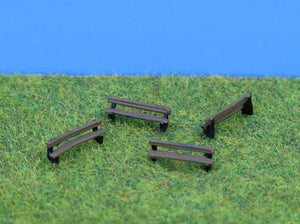 PD MARSH N GAUGE PAINTED BENCHES