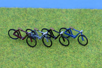 PD MARSH OO GAUGE PAINTED BIKES