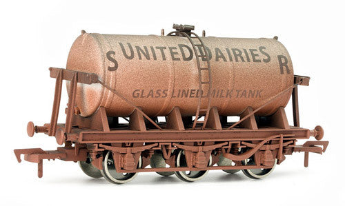 6 Wheel Milk Tank SR United Dairy Weathered