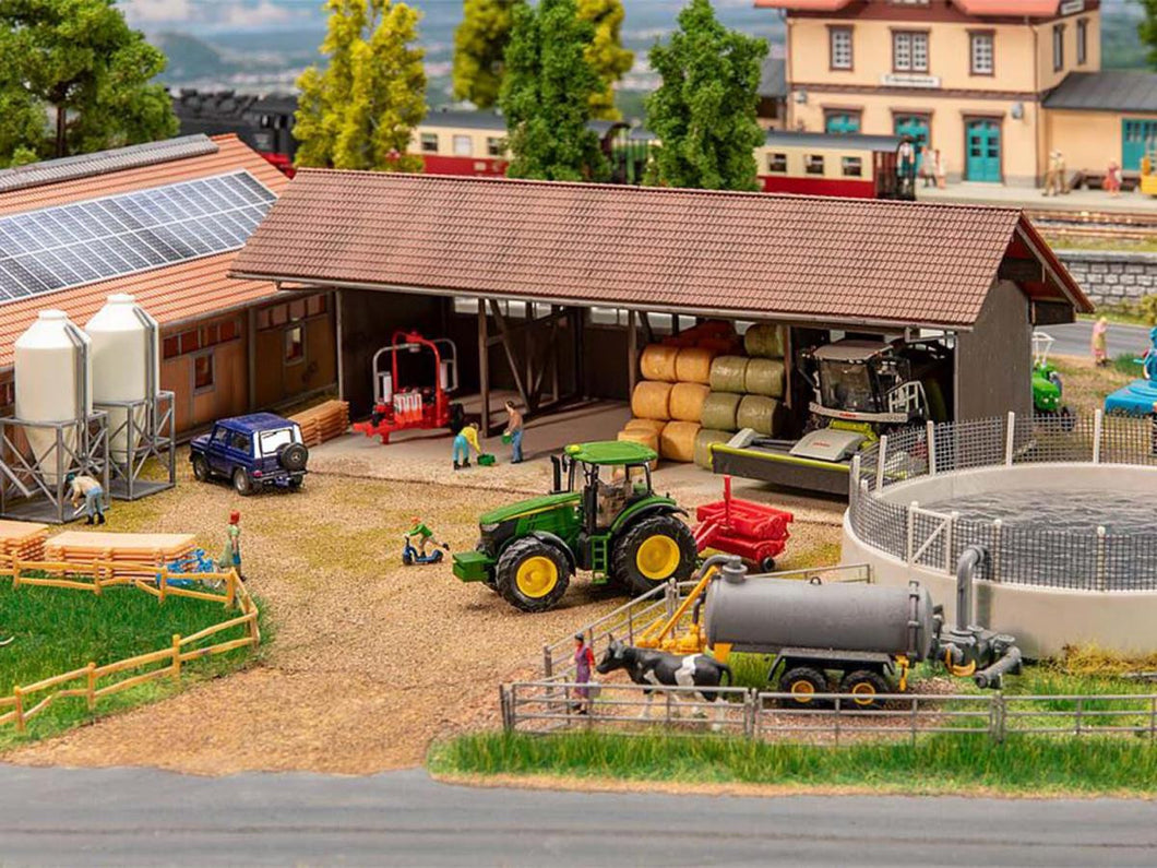 Farm Shed with Slurry Pit and Feed Silos Kit IV