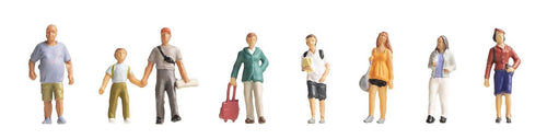 *Tourists (8) Figure Set