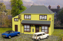 Load image into Gallery viewer, Fordhampton Village Stores/Public House Kit - GM Structures - 408
