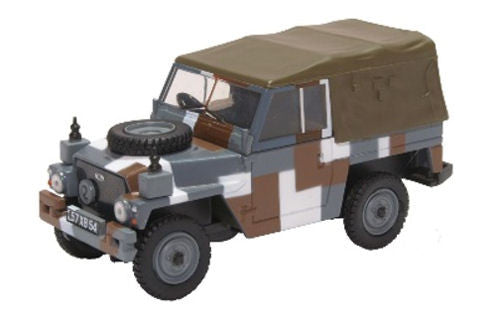 Land Rover Lightweight Canvas Berlin Scheme   43LRL004   1:43 Scale