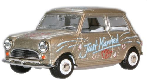 Mini Car Just Married   MIN016   1:43 Scale