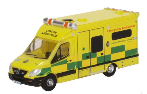 Mercedes Ambulance London   NMA002   1:148 Scale