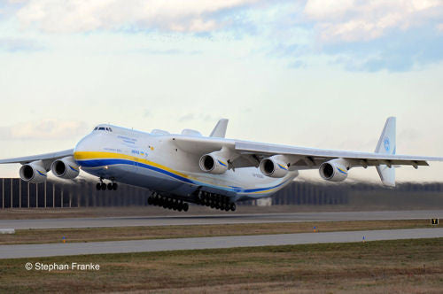 Antonov An-225 Mrija (1:144 Scale)